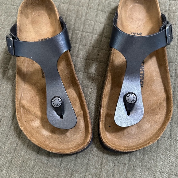 Birkenstock Gizeh BS in Metallic Black brand NEW in box size 37 - Picture 2 of 4